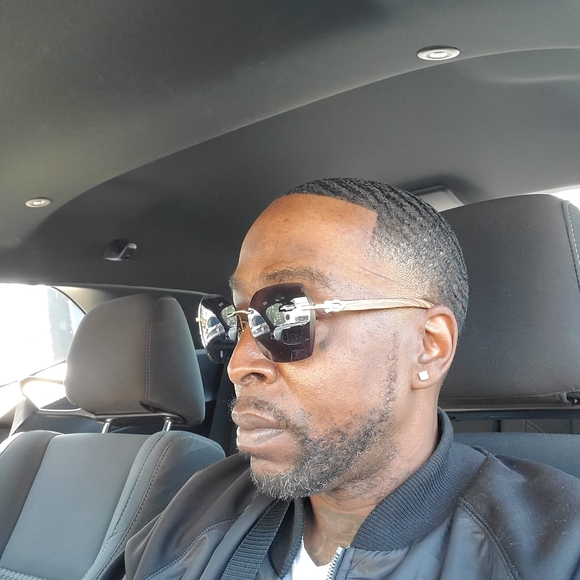 Meet your Posher, Anthony - Picture 1 of 1